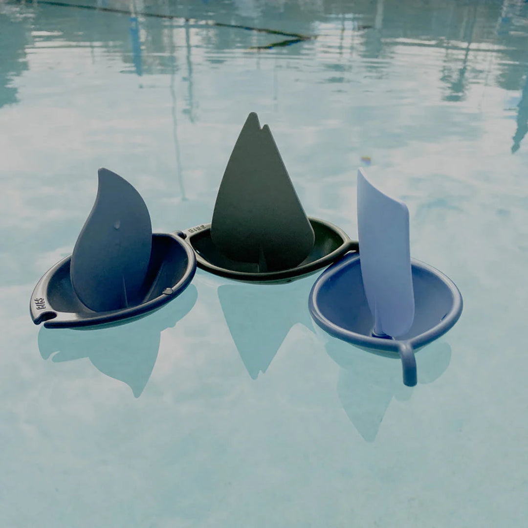 set of 3 little sail boats
