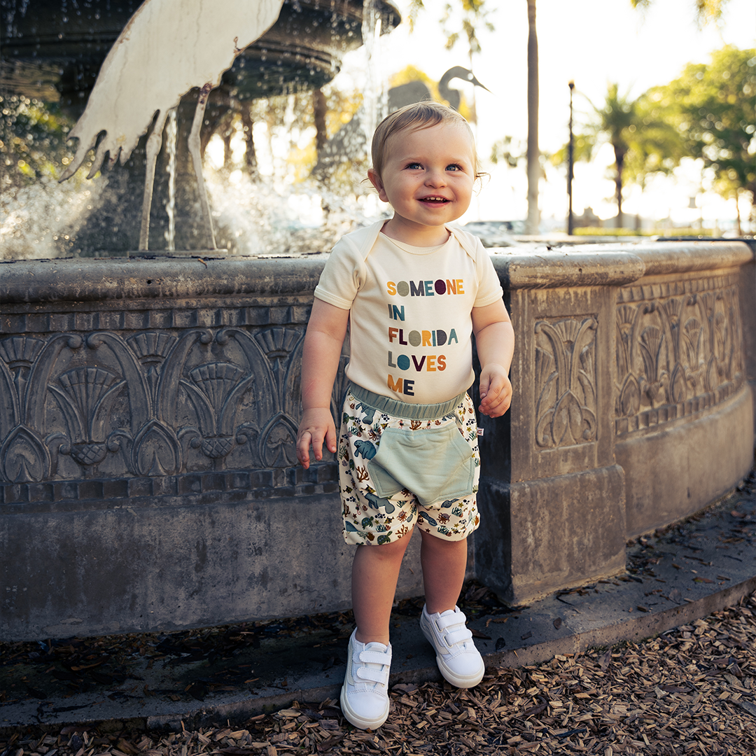 Someone in Florida Loves Me Short Sleeve Baby Onesie