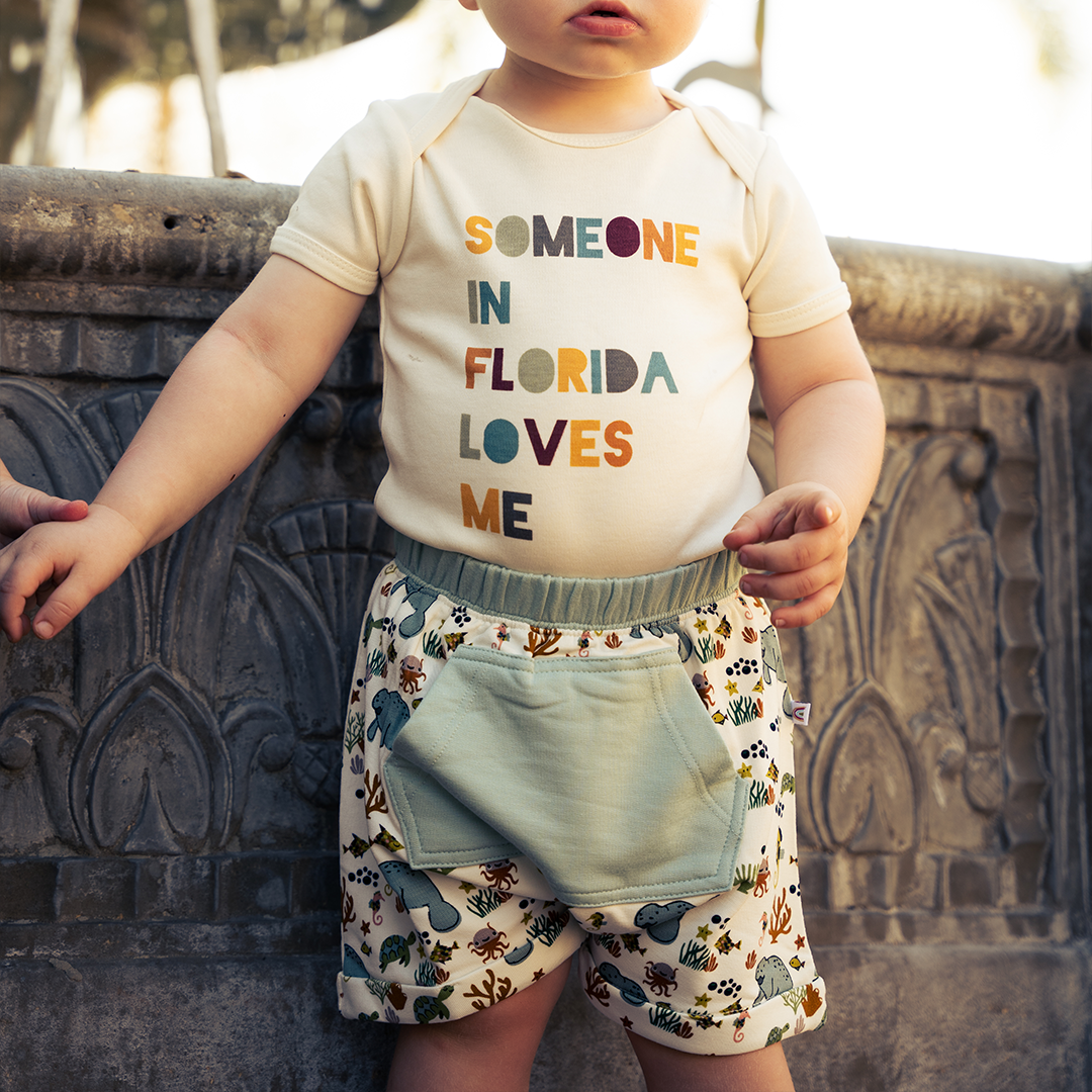 Someone in Florida Loves Me Short Sleeve Baby Onesie