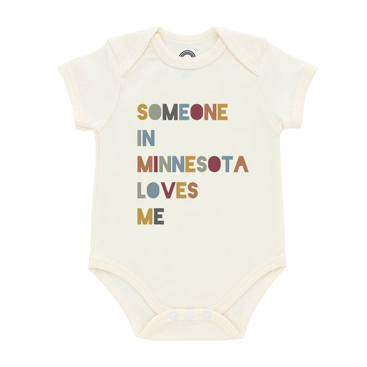 New Someone in Minnesota Loves Me Short Sleeve Baby Onesie