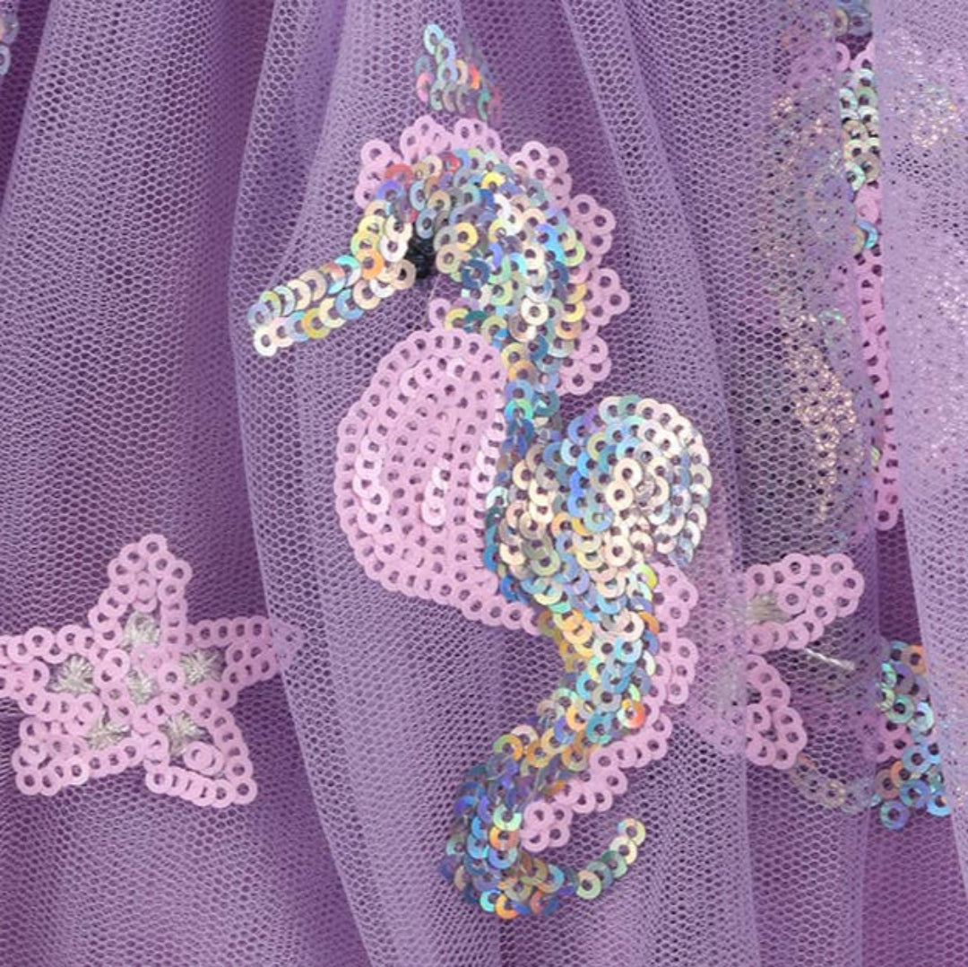 close up on the seahorse tutu