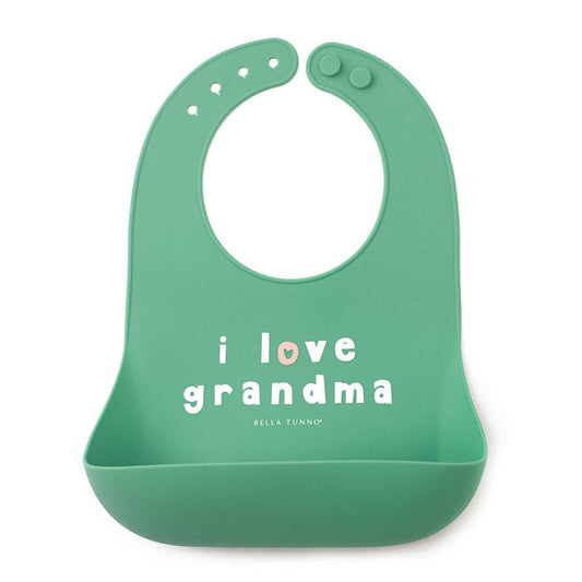 Green silicone baby bib that says I love grandma