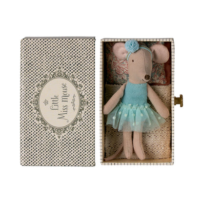 Maileg Little Sister Dance Mouse in Daybed