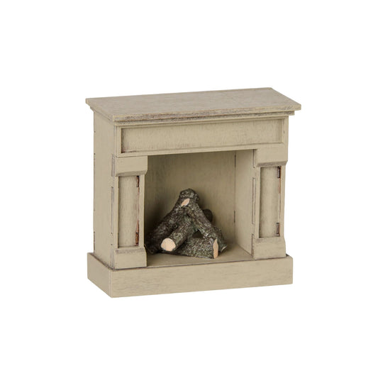 Maileg - Fireplace Mouse Off White