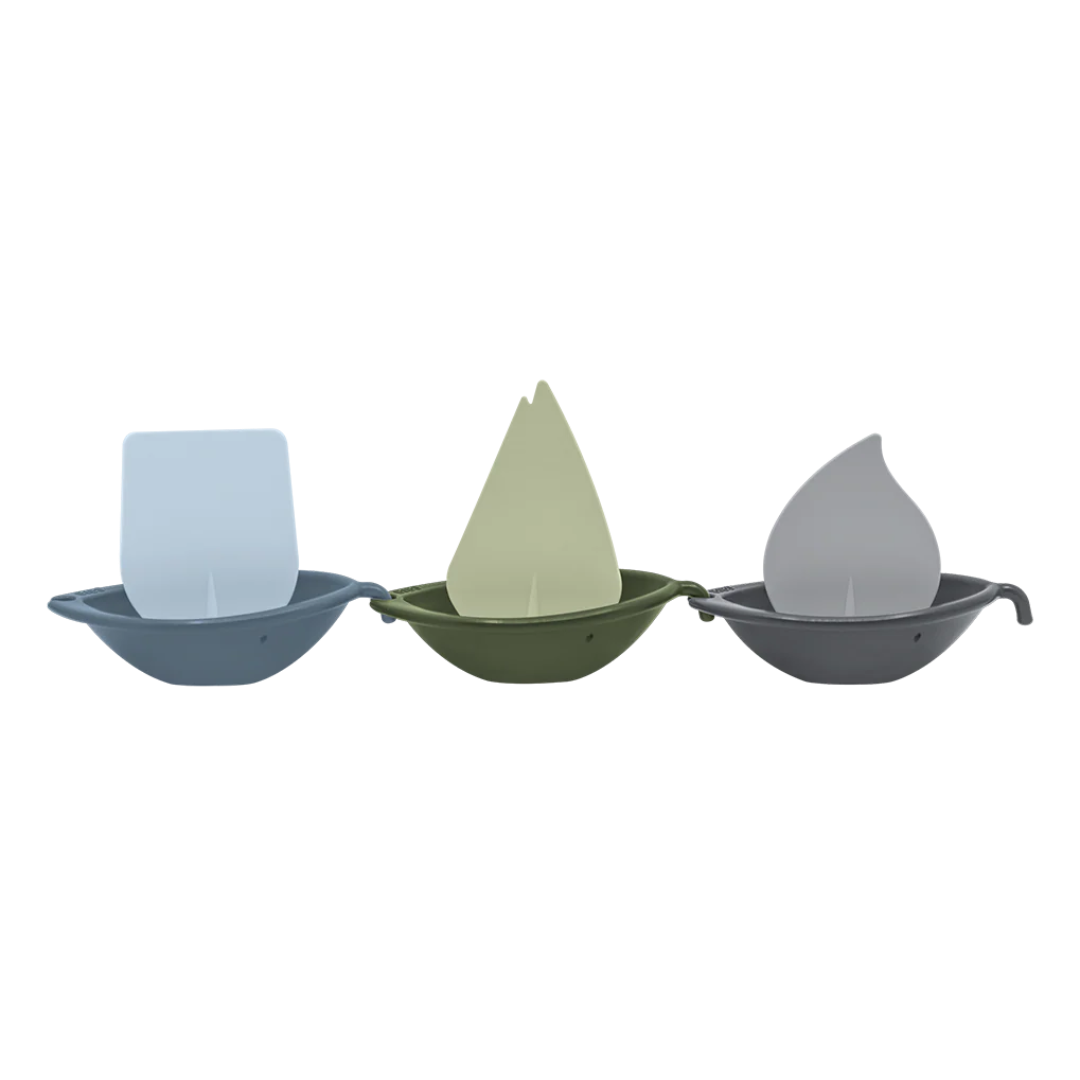 set of 3 little sail boats
