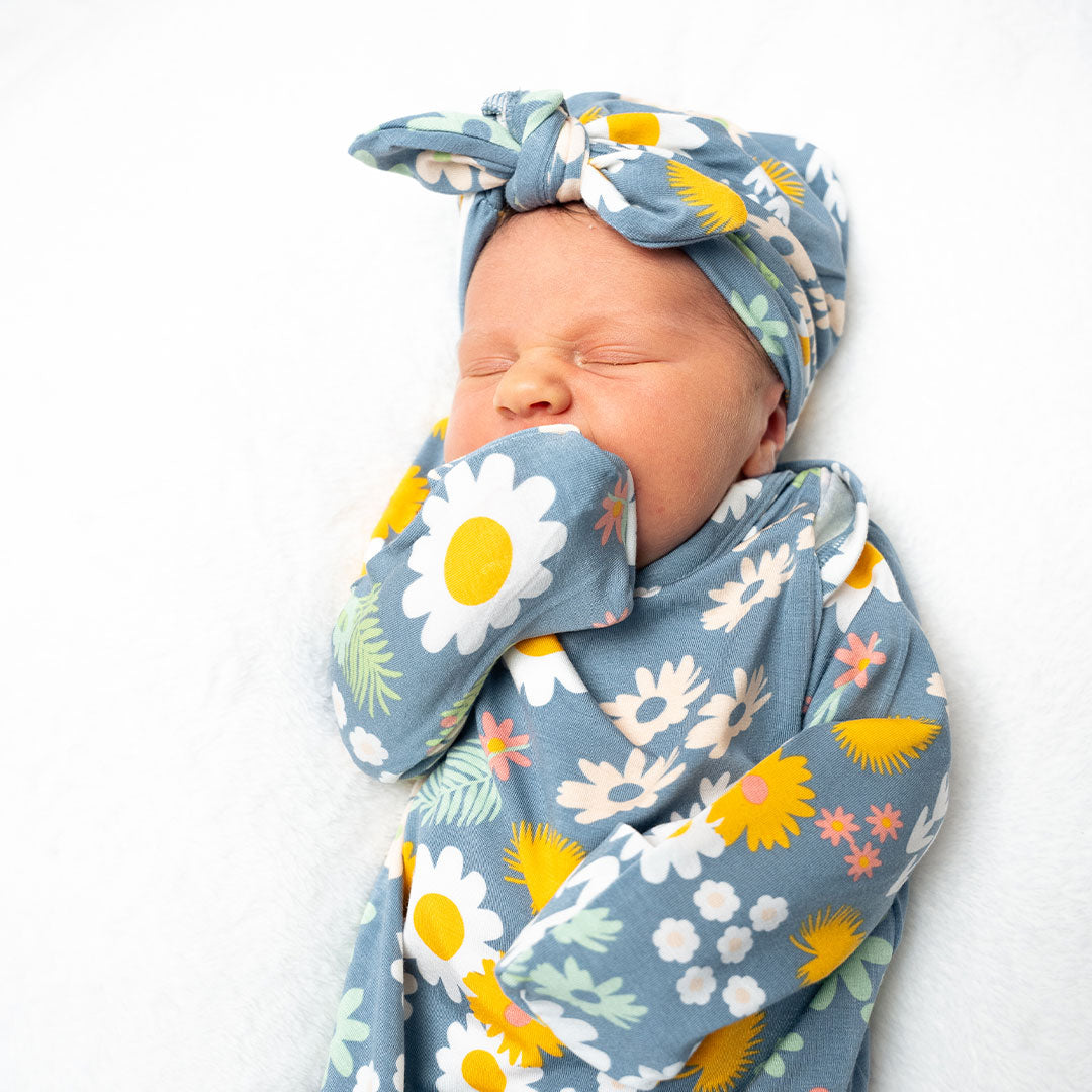 Blue Daisy Bamboo Gown and Hat Newborn Baby Gift Set