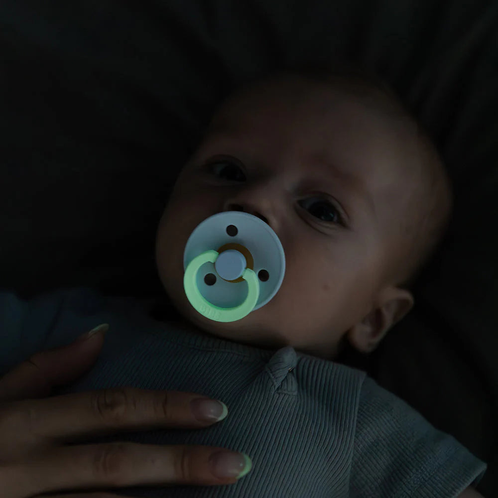pack of 2 glow pacifiers