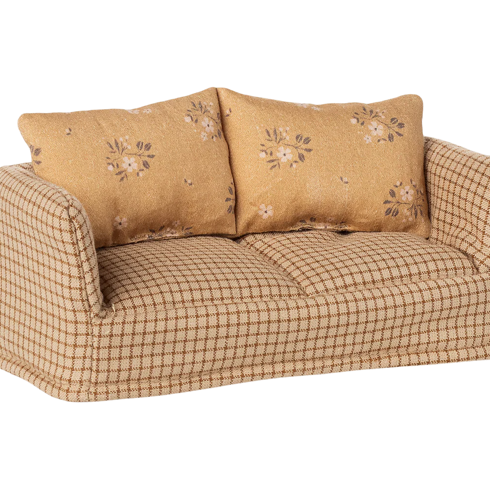 • Maileg couch mouse mable miniature living room furniture
• Mini fabric dollhouse sofa with pillows for Maileg mice family