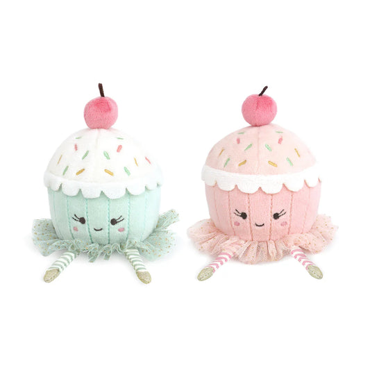 Mon Ami - Dancing Cupcake Duo