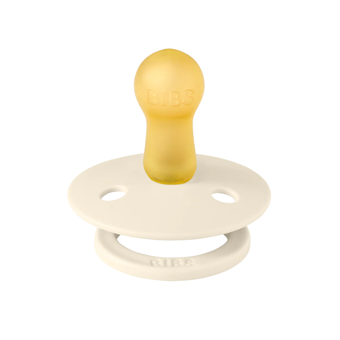 set of 2 pacifiers