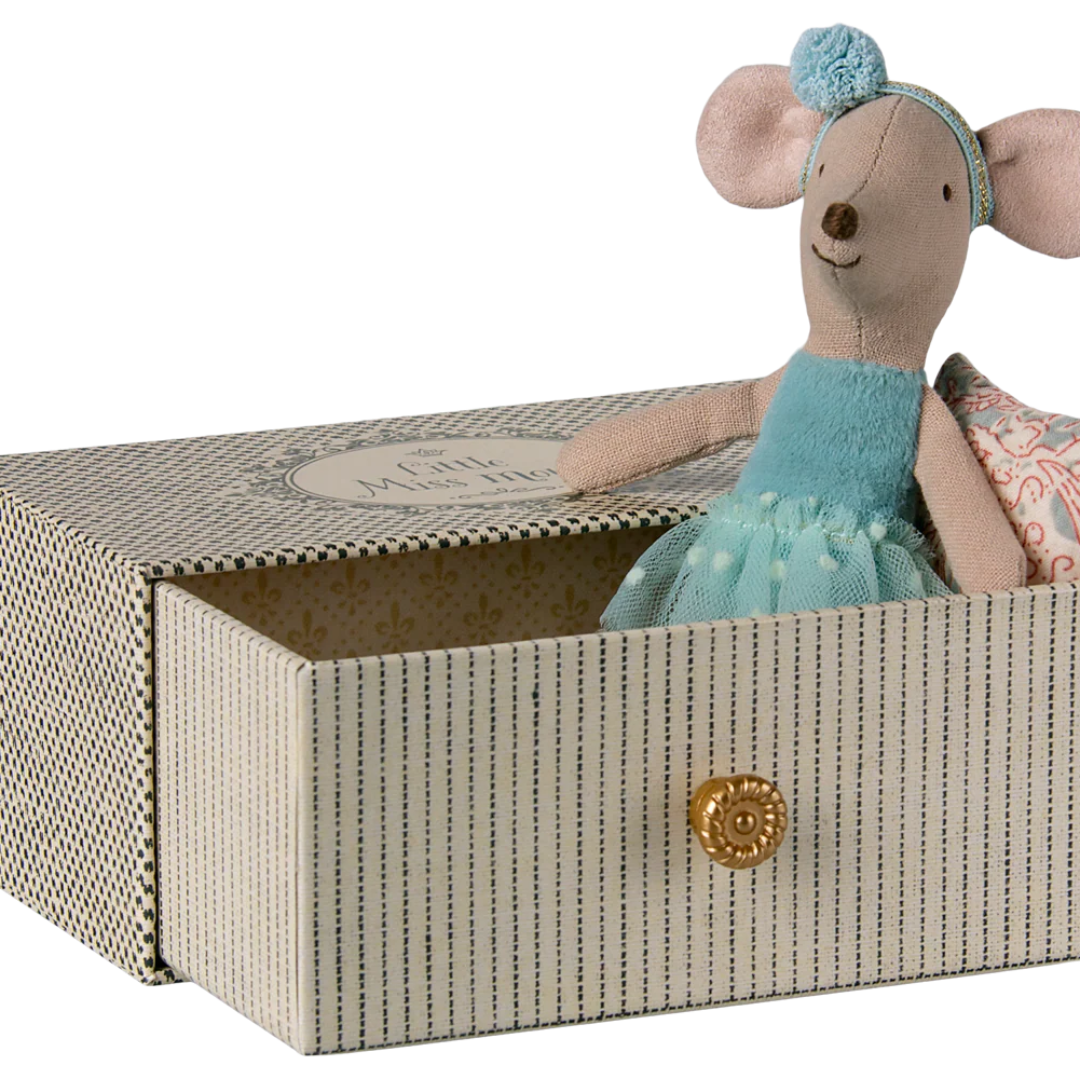Maileg Little Sister Dance Mouse in Daybed