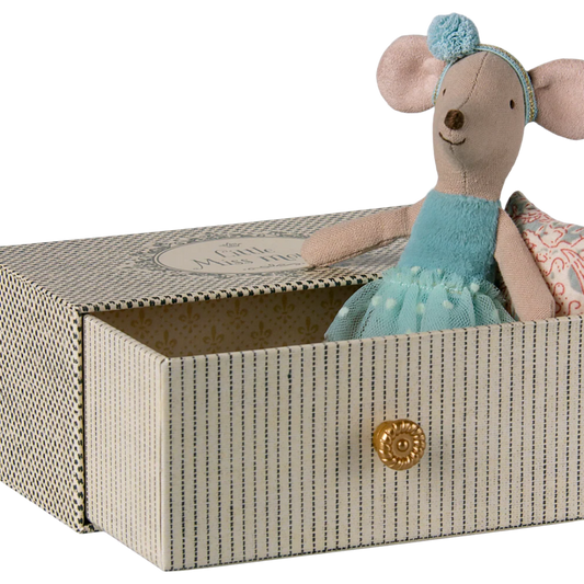 Maileg Little Sister Dance Mouse in Daybed