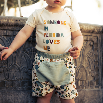 Someone in Florida Loves Me Short Sleeve Baby Onesie