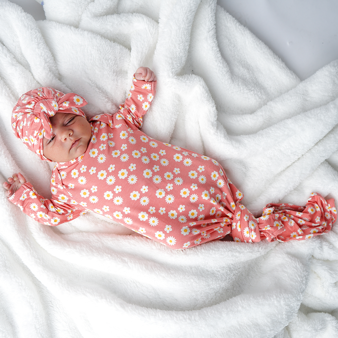 Rose Daisy Floral Bamboo Gown and Hat Newborn Baby Gift Set